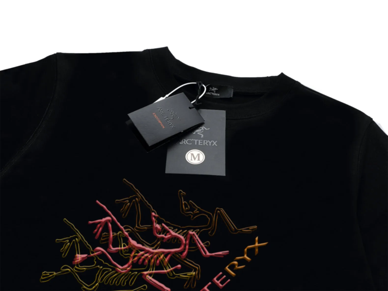 Quality《Arc’teryx~ 》2024New Arrival T , Versatile Quality ‼ 32 G ‼ T 🤪 Sizes：S-M-L-XL-2XL ：Black White、 Same Style
